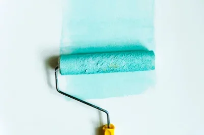 Peinture intérieure à Sigoyer — murs, plafonds et boiseries